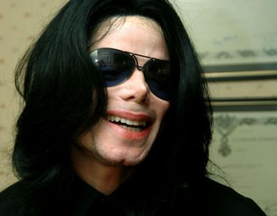 michael_jackson_405203027_t2[1].jpg